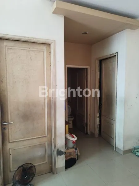 image RUMAH JAKSEL HARGA TERJANGKAU COCOK INVESTASI (4)