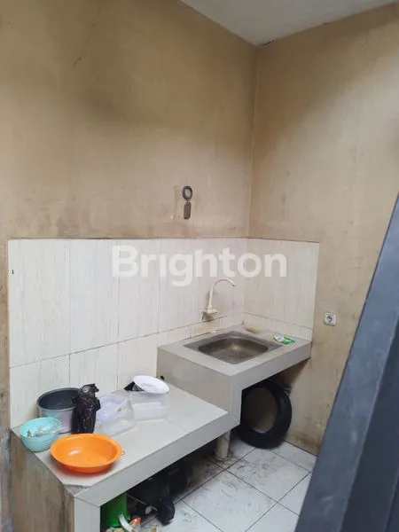 image RUMAH JAKSEL HARGA TERJANGKAU COCOK INVESTASI (5)