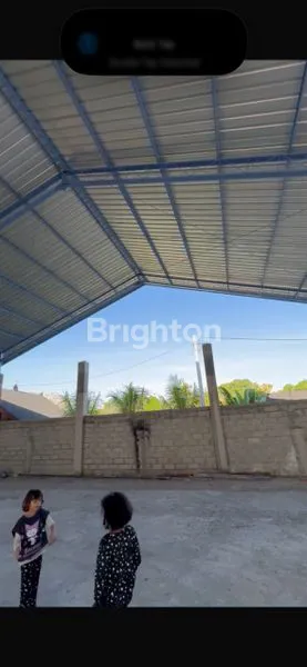 image GUDANG & MESS KARYAWAN DI MUNGGU, LAHAN LUAS 1600M² (2)