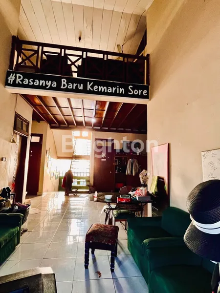 image DIJUAL RUMAH 3 LANTAI DEKAT STBA LIA PENGADEGAN (2)