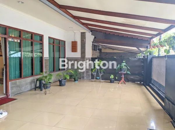 image DIJUAL RUMAH 2 LANTAI DI BLOK A KEBAYORAN BARU JAKARTA SELATAN (1)