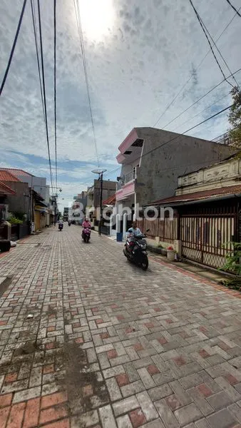 image RUMAH 1 LANTAI DI JALAN DONOKERTO SURABAYA DEKAT KAPASARI KAPASAN KENJERAN (2)