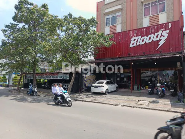 image TOKO USAHA/RUMAH HOOK 2 MUKA DI KARAWACI, LT 200M² (2)