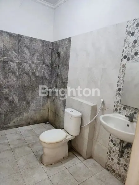 image RUMAH SPACIOUS TENGAH KOTA SLIPI COCOK UNTUK KANTOR ATAU HUNIAN (6)