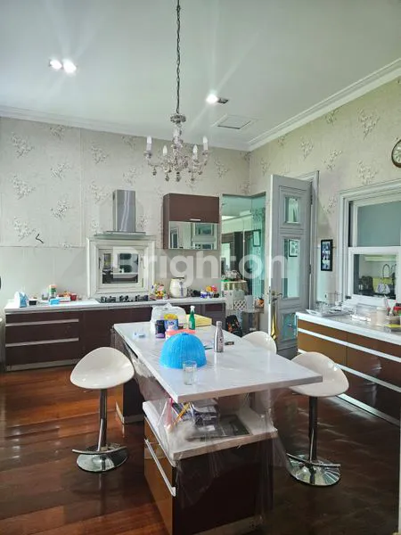 image RUMAH MEWAH SUNTER, LT 2.078M², 6+4 KT, 7+2 KM (7)