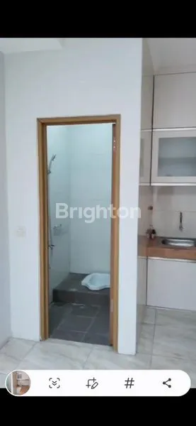 image RUMAH RAPI SIAP HUNI DI TAMAN PARAHYANGAN LIPPO KARAWACI BARAT TANGERANG (8)