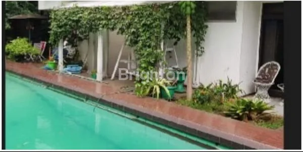 image RUMAH DI KEMANG JAKARTA SELATAN (2)