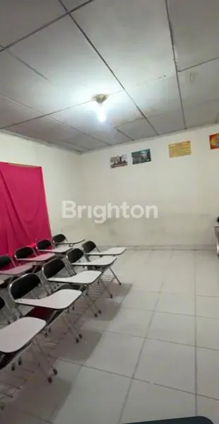 image RUMAH BEKAS CAFE STRATEGIS DI BOGOR (6)