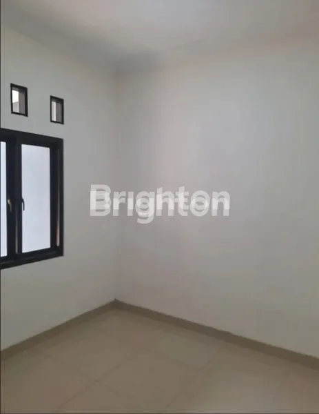 image RUMAH 2 LANTAI NYAMAN,STRATEGIS & SIAP HUNI DI BINA ASIH 3 JATIASIH BEKASI  (6)