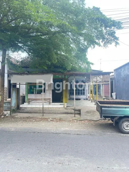 image PROPERTI PINGGIR JALAN RAYA SUKOREJO, BLITAR LT 325M² (1)