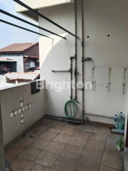 image RUMAH 2 LANTAI + KOS, STRATEGIS DI PONDOK AREN (6)