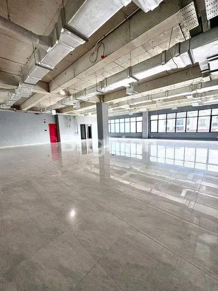 image GEDUNG PERKANTORAN DI LOKASI STRATEGIS DI JALAN RAYA PANJANG JAKARTA BARAT  (2)