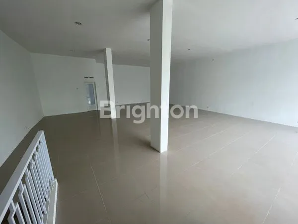 image RUKO STRATEGIS 3 LANTAI, LOKASI PREMIUM SURAPATI (8)