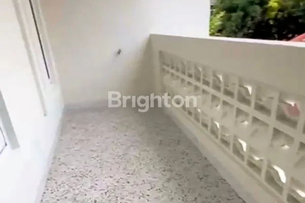 image RUMAH BARU 2 LANTAI DI SLIPI KEMANGGISAN, JAKARTA BARAT  (8)