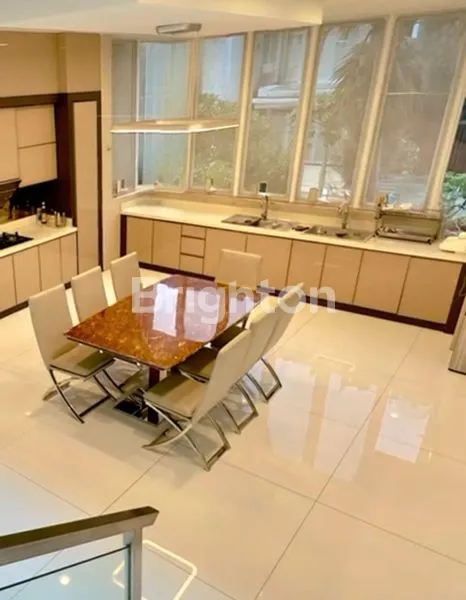 image RUMAH SUNTER 3.5LT CAKEP HALAMAN SANGAT LUAS JAKARTA UTARA JALAN 3 MOBIL (8)