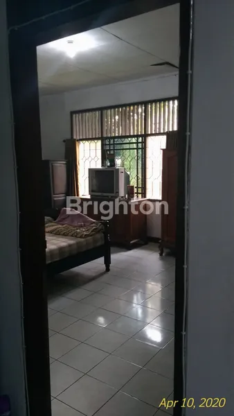 image DIJUAL CEPAT RUMAH LUAS 709 M² DI WISMA PONDOK AREN – HITUNG TANAH, HADAP TIMUR, SHM (8)