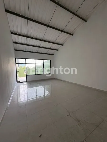 image RUKO STRATEGIS 3 LANTAI PARKIRAN LUAS DI JALAN RAYAW PANJANG JAKARTA BARAT (8)