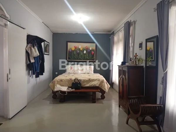 image RUMAH 2 LANTAI SIAP HUNI DI PANGKALAN JATI CINERE – LT 130/LB 250, LOKASI STRATEGIS DEKAT TOL ANDARA (6)