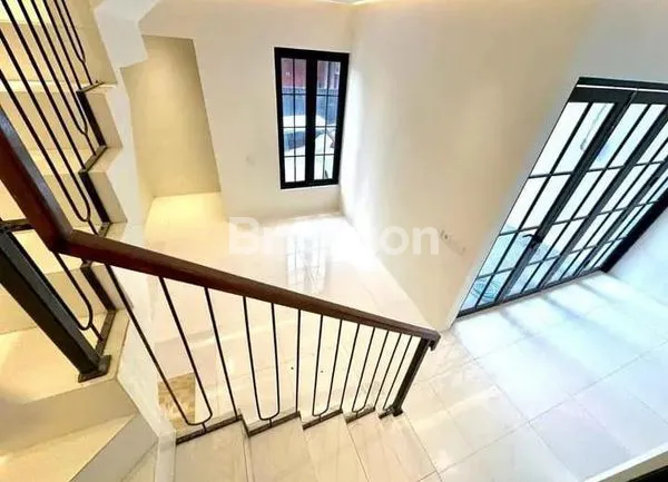 image RUMAH MINIMALIS MODERN MALANG KOTA (5)