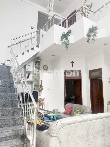 image SOMPOK RUMAH 2 LANTAI SIAP HUNI SEMARANG (4)