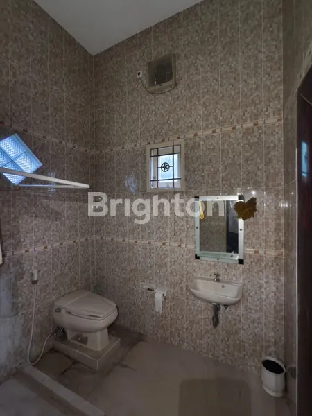 image DIJUAL RUMAH MEWAH 2 LANTAI DI RIVERSIDE MALANG (6)