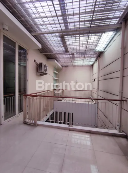 image TETAP MURAHH..RUMAH SIAP HUNI 2 LANTAI DI KAWASAN SUPERBLOCK PAKUWON MALL \UD83D\UDE0D\UD83D\UDC4D (8)