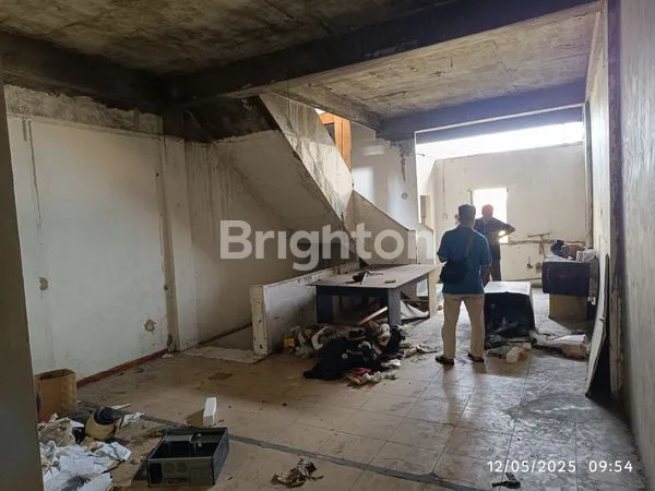 image RUKO GANDENG 3 LANTAI AHMAD YANI (5)