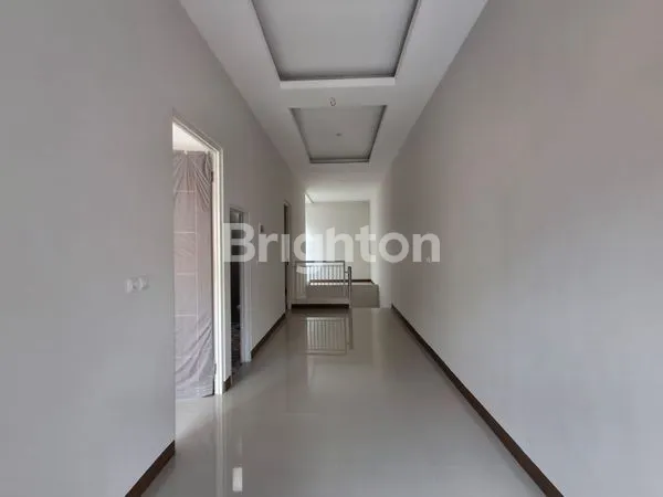 image RUMAH 2 LANTAI DEKAT RAYA MENGANTI WIYUNG GRIYA BABATAN PRATAMA BABATAN UNESA ROYAL RESIDANCE SUPERINDO PAKUWON MALL (3)