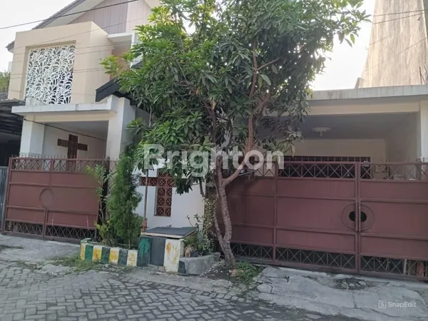 image RUMAH 2 LANTAI TERAWAT DEKAT MERR, SIER DI RUNGKUT BARATA (1)