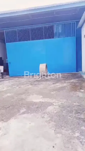 image GUDANG PINGGIR JALAN RAYA PROPINSI BISA DIAKSES TRUCK CONTAINER 40 FEET & TRUCK TRAILER (1)