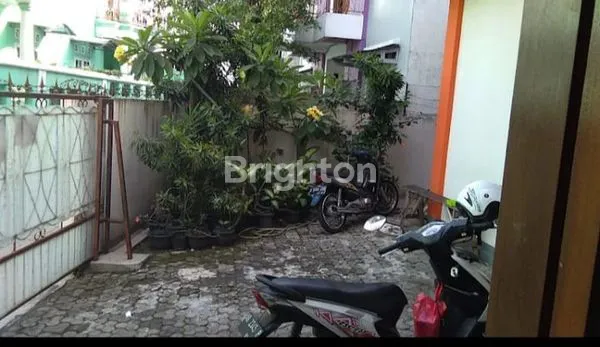 image RUMAH KOST 57 KAMAR STRATEGIS DEKAT UI & GUNADARMA (5)