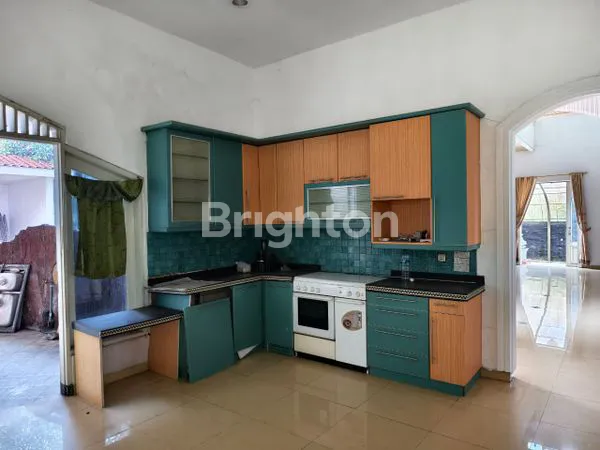 image RUMAH MEWAH SIAP HUNI DI KOTA MALANG (7)