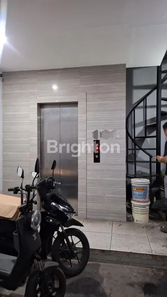 image DI SEWA KAMAR KOST DI INDRALOKA JELAMBAR JAKARTA BARAT (5)