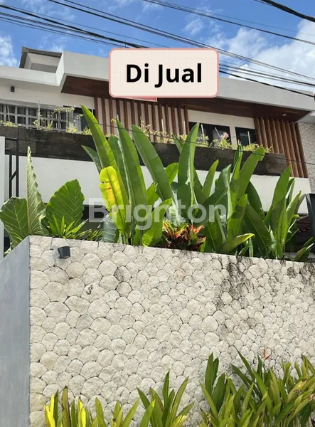 image RUMAH SEMI VILLA MODERN TROPIS SIAP HUNI FULL FURNISHED DI SANUR (1)