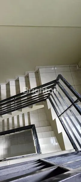 image RUKO 3 LANTAI 2 UNIT GANDENG DI CIBINONG BOGOR (8)