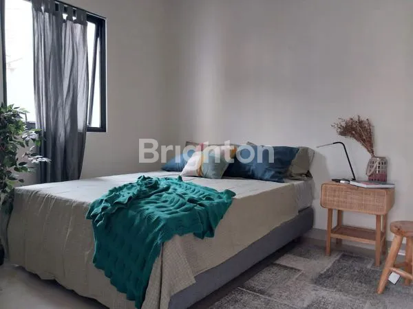 image RUMAH SIAP HUNI DI GRIYALOKA BSD, 3 KT, 2 KM (5)
