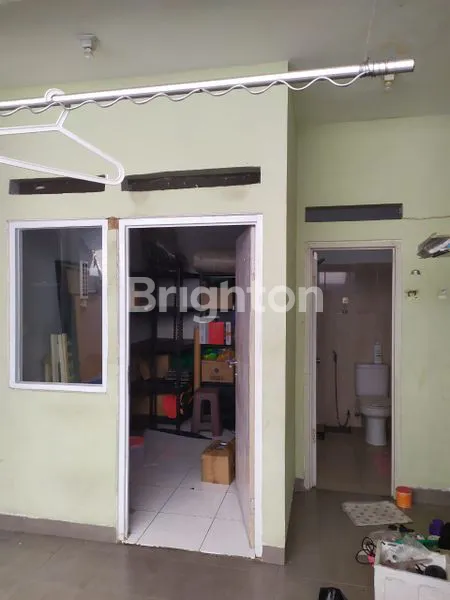 image RUMAH 2 LANTAI 3 KAMAR TIDUR 2 KAMAR MANDI DI SUMMARECON BEKASI SEMI FURNISH (4)