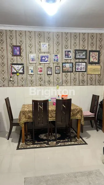 image DI JUAL CEPAT ! RUMAH LENGKAP DENGAN ISI NYA DI PERUMNAS HELVETIA MEDAN (5)