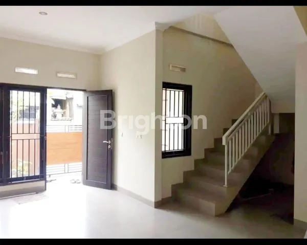 image RUMAH MODERN 2 LANTAI – PUSAT RENON, DENPASAR SELATAN (2)