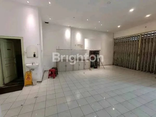 image RUMAH USAHA SIAP PAKAI PUCANG ANOM STRATEGIS DEKAT NGAGEL, KERTAJAYA (4)