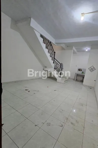 image RUMAH SEWA 4 KT DI LOKASI PREMIUM JAKARTA BARAT (2)