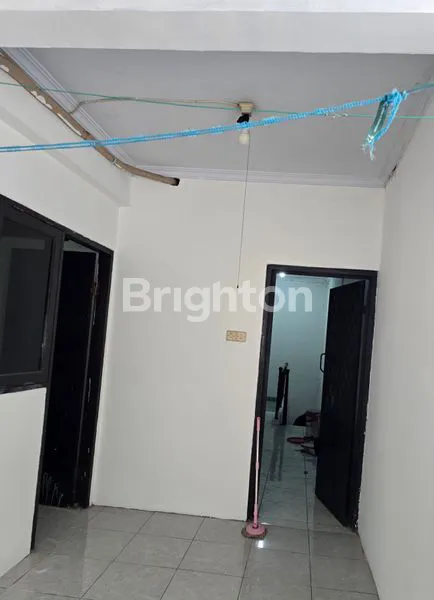 image RUMAH SEWA 4 KT DI LOKASI PREMIUM JAKARTA BARAT (4)