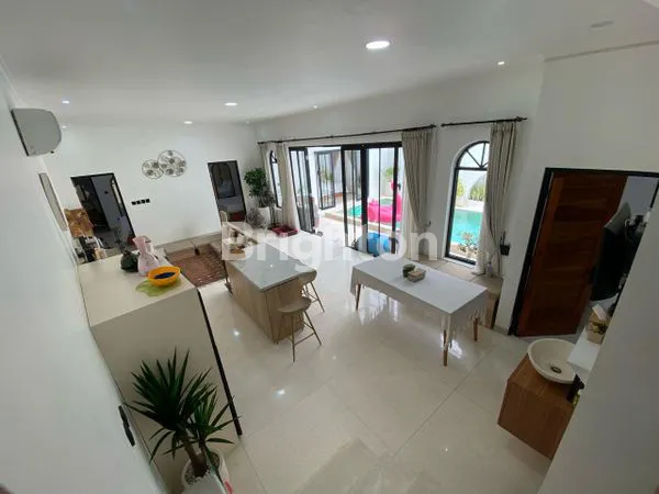 image BRAND NEW VILLA FOR SALE IN KEROBOKAN WITH MEDITERANEAN  STYLE (2)