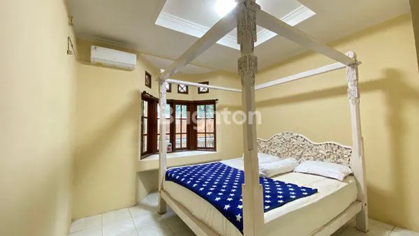 image RUMAH 2 LANTAI SEMER KENCANA INDAH (2)