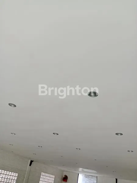 image GEDUNG BESAR COCOK UNTUK GUDANG MAUPUN PENGINAPAN PEKERJA PROYEK AREA JIMBARAN (3)