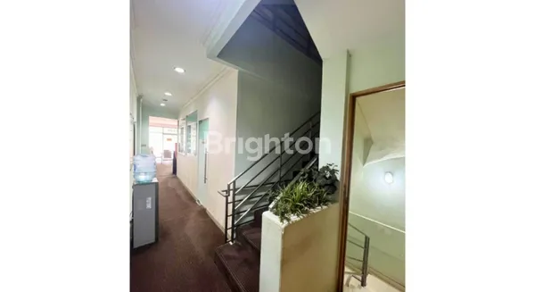 image RUKO 4 LANTAI FULL FURNISH LOKASI STRATEGIS SEBELAH EXIT TOL PONDOK GEDE (6)