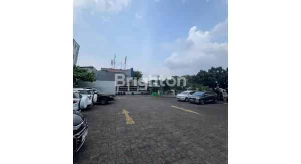 image RUKO 4 LANTAI FULL FURNISH LOKASI STRATEGIS SEBELAH EXIT TOL PONDOK GEDE (8)