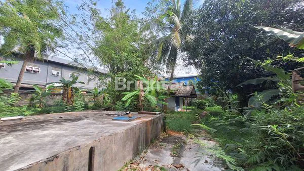 image KESEMPATAN LANGKA! DIJUAL: TANAH & RUMAH EKSKLUSIF DI LOKASI EMAS BALIKPAPAN! COCOK UNTUK HUNIAN, RUKO, RESTORAN, ATAU PERKANTORAN (7)