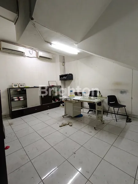 image JUAL RUKO DI GATOT SUBROTO TENGAH (GATSU TENGAH) - 3,5LANTAI AREA KOMERSIAL DI DENPASAR | RKJ7314543 (4)