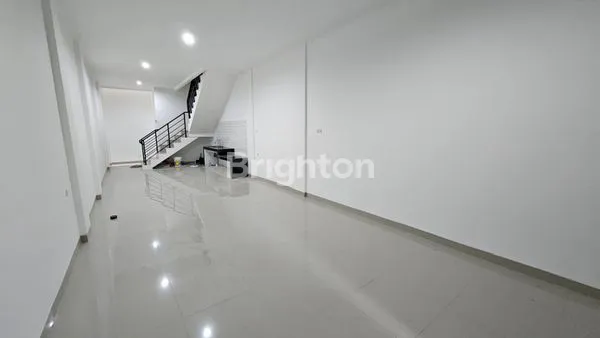 image RUKO BARU STRATEGIS DI JELAMBAR JAKARTA BARAT (2)